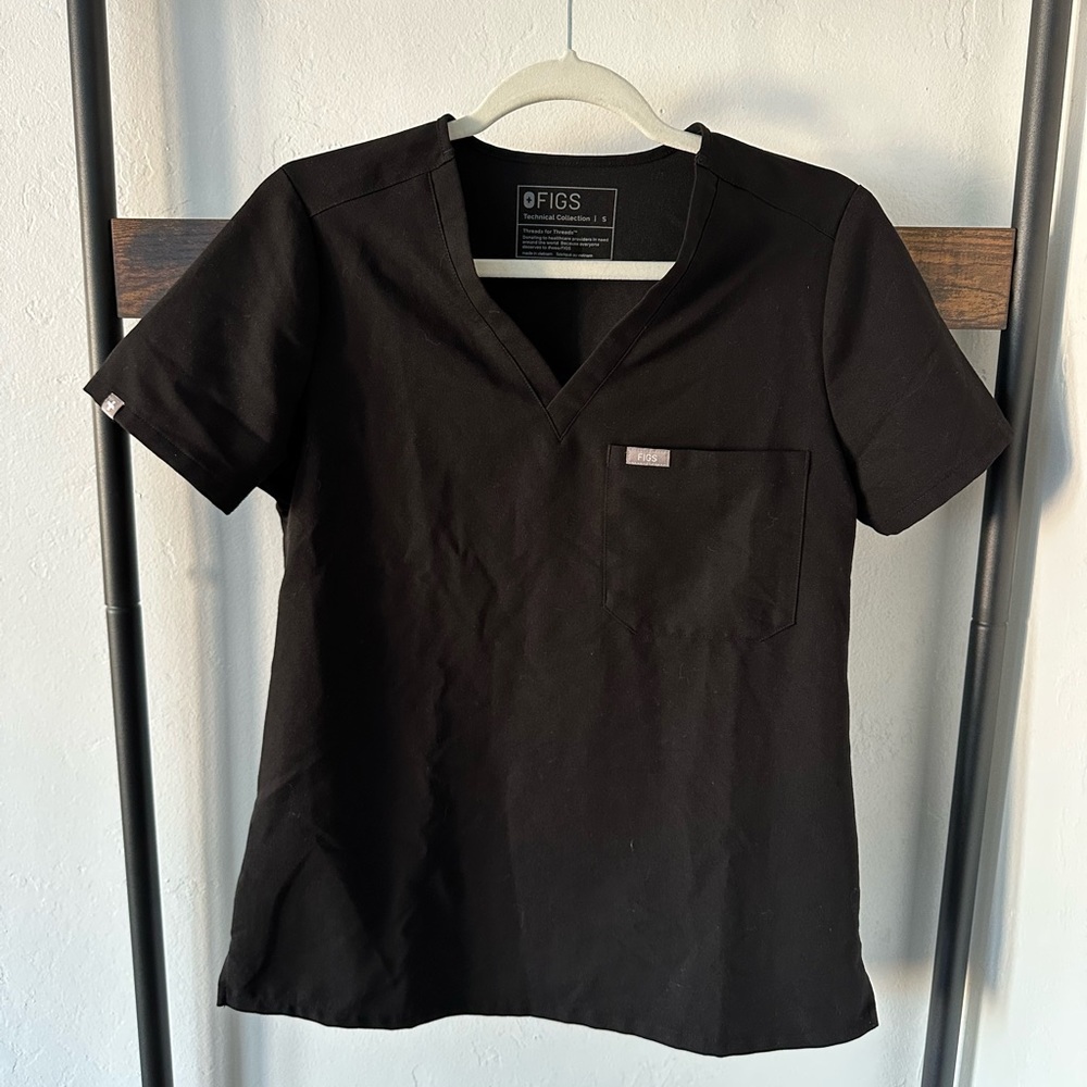 Black Catarina Scrub top